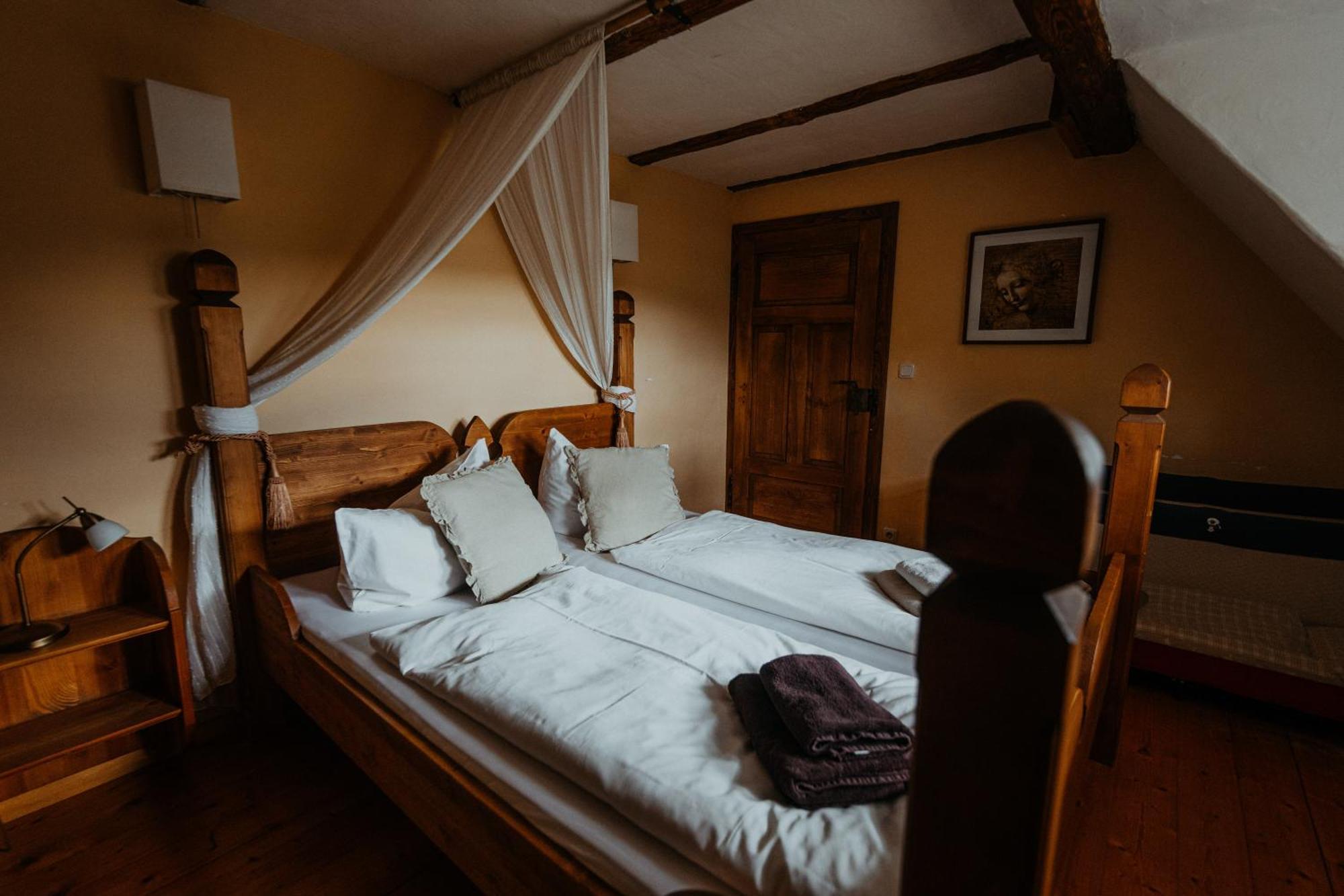 Rittergut Positz Hotel Oppurg Quarto foto